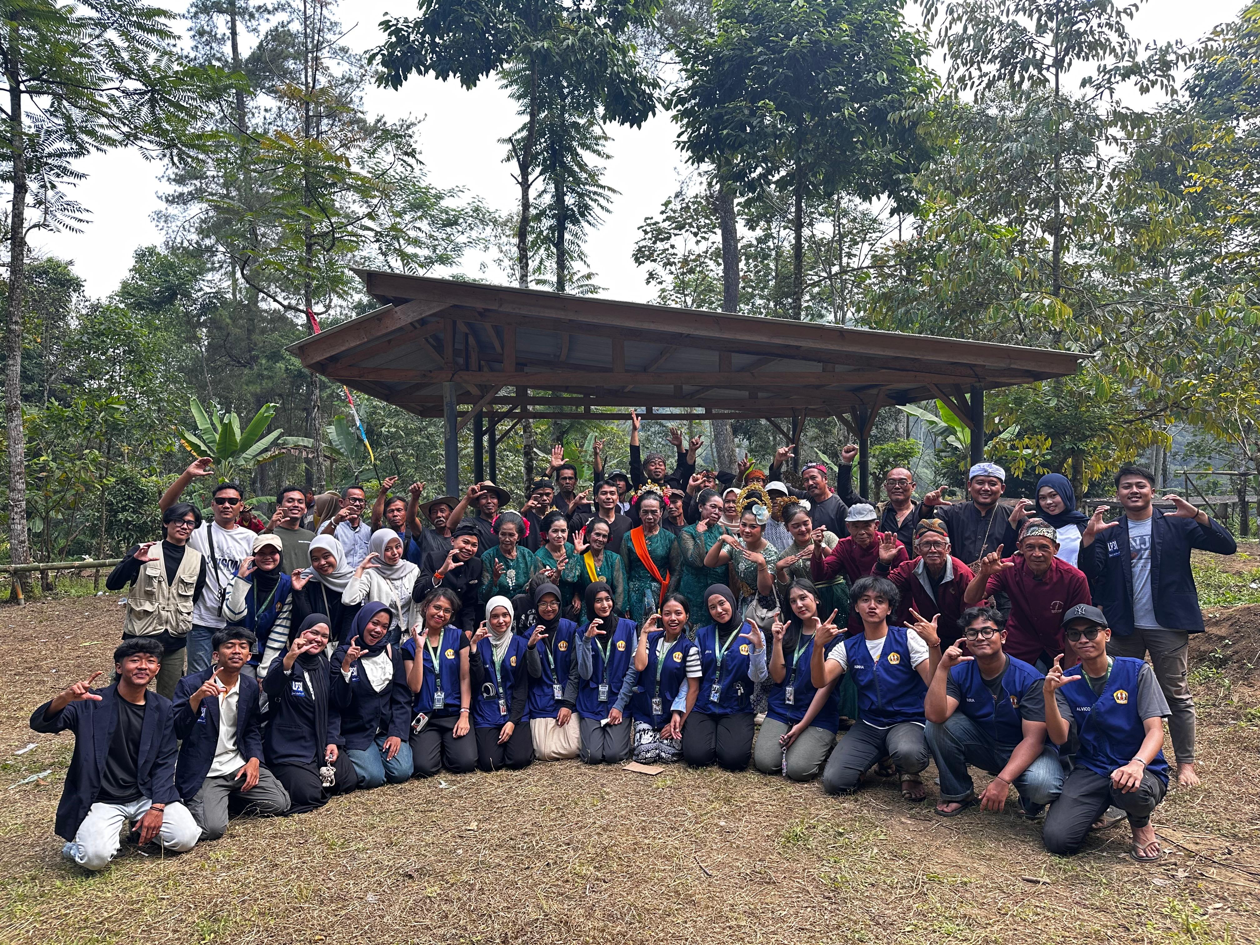 Kegiatan Ronggeng Bersama KKN LP3I & UNPAD