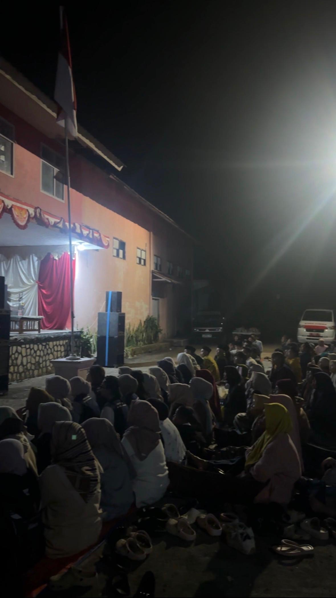 Perpisahan KKN LP3I dan KKN UNPER Desa Cigalontang
